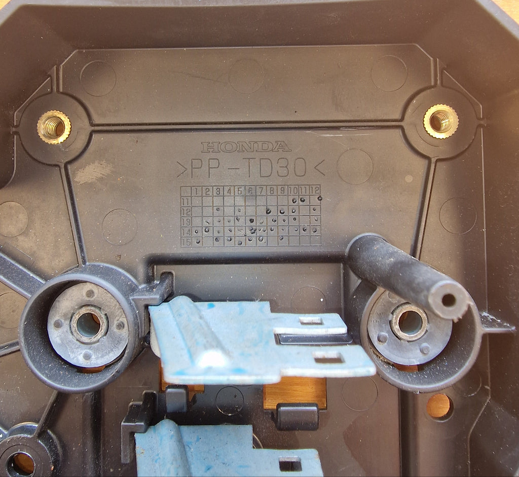 Power tilt-reléholder / reléhus – Honda – 38552-ZX2-000 – Honda BF250A BBJJ-1005028