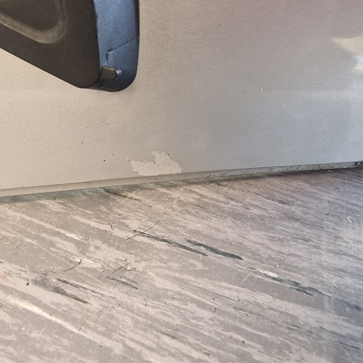 Nedre motordeksel høyre / Cover, R. Engine Lower - 63710-ZX2-C01ZA - Honda BF250A