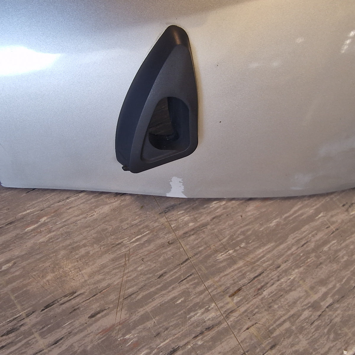 Nedre motordeksel venstre / Cover, L. Engine Lower - 63715-ZX2-C01ZA - Honda BF250A