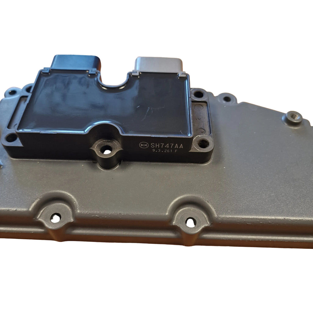 Eksosdeksel med likeretter/regulator / Exhaust Cover with Rectifier Regulator – Suzuki DF150AP – 14141-96J00 / 32800-96J00