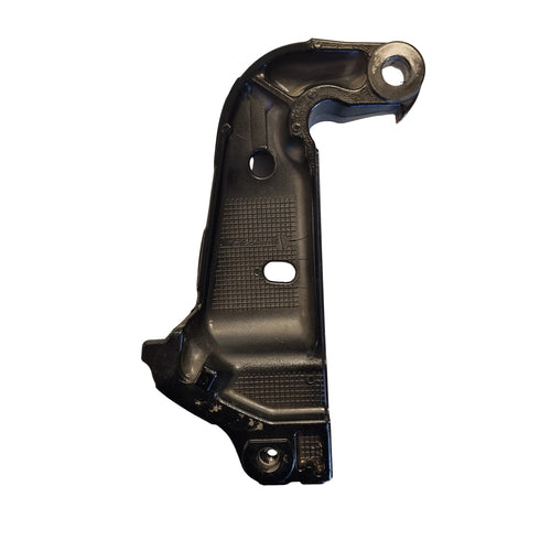 Clamp Bracket Port / Venstre akterbrakett – Suzuki DF150AP – 41121-96J13-YAY