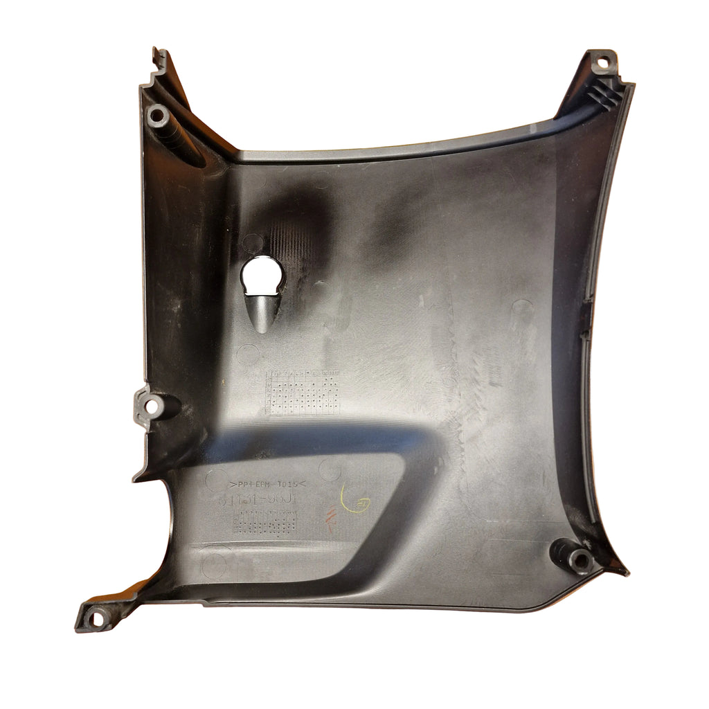 Oil Pan Cover STBD / høyre sidedeksel – 61131-96J03-YAY – Suzuki DF150AP