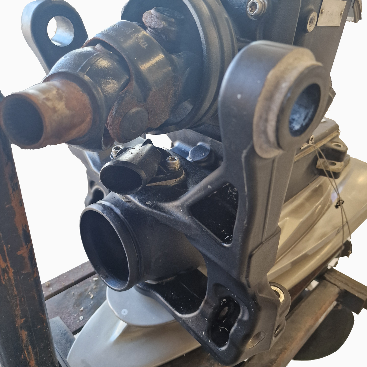 Komplett hekkaggregat med Duoprop, Complete Sterndrive with Duoprop – 22079439 – Volvo Penta DPH-D1 1.76