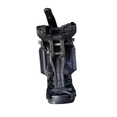 Dreie- og styrebrakett med tiltstopp / Swivel & steering bracket assembly - 64E-43311-10-8D - 66K-42510-02-8D – Yamaha F150A 63P 2012