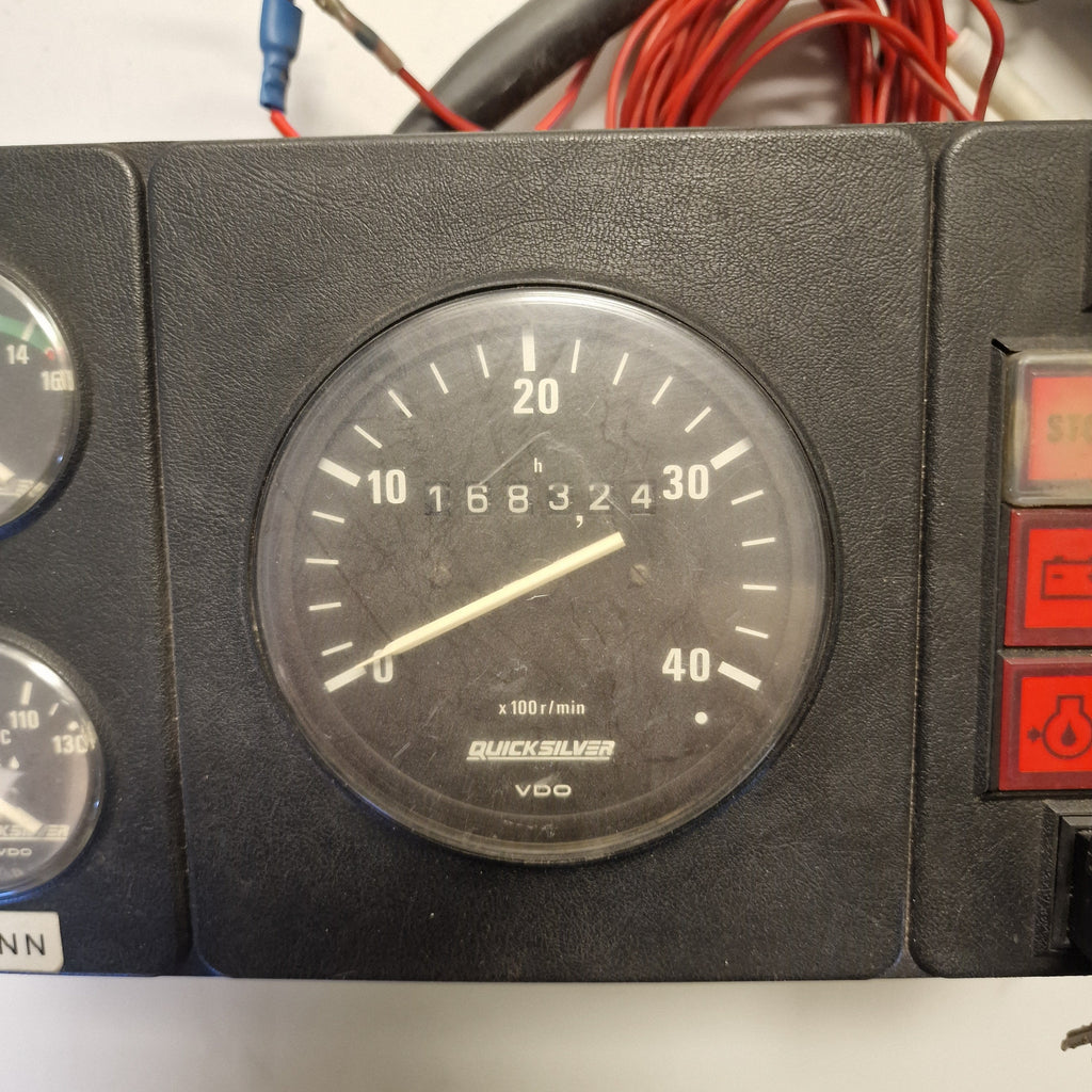 Quicksilver VDO komplett instrumentpanel – 12 V – Mercury/MerCruiser diesel