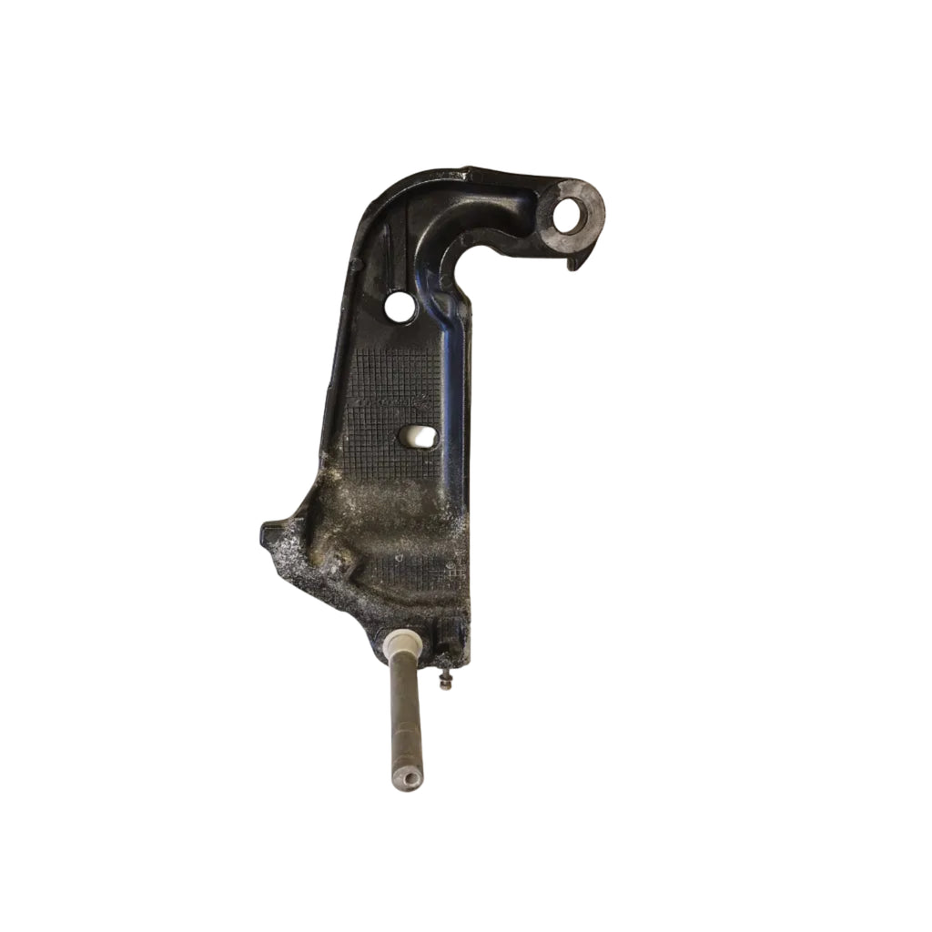 Styrbord klemmebrakett / Clamp Bracket STBD – 41111-96J21-0EP – Suzuki DF150TL 2013 – 15002F-310749