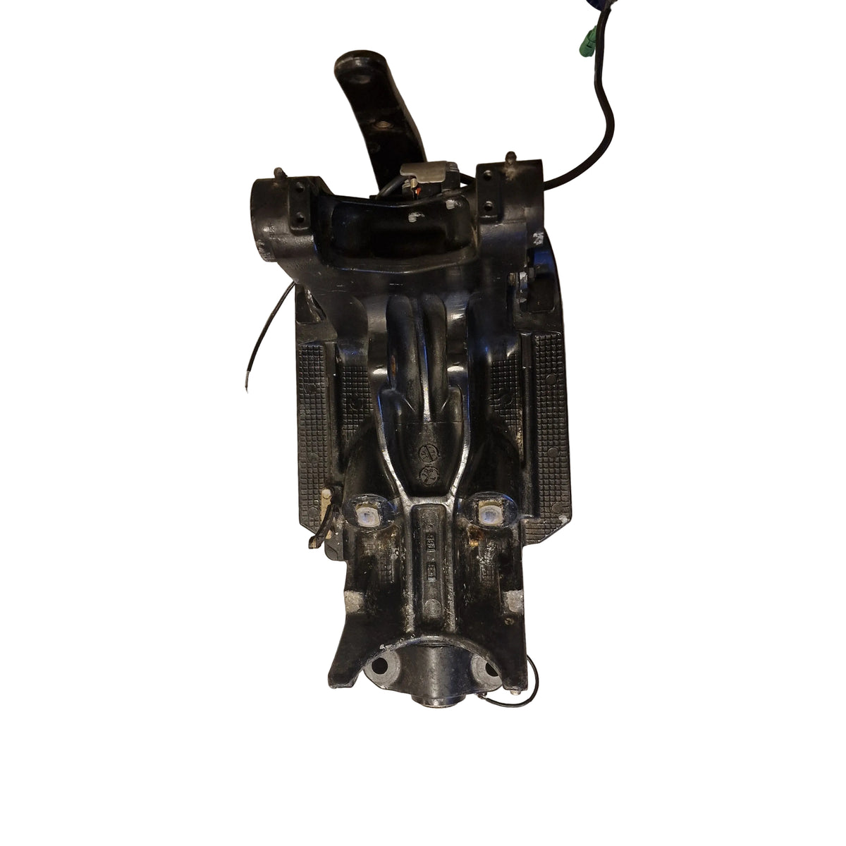 Dreiebrakett / styringsbrakett – Suzuki DF150 – 43111-96J00-0EP m.fl. – 15002F-310749