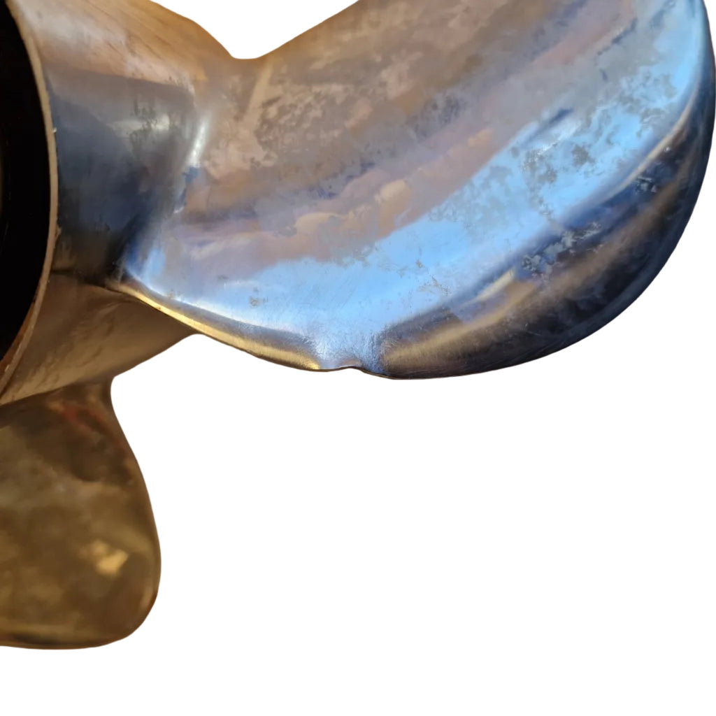 Suzuki Watergrip Dual frontpropell 3 x 15 1/2 x 25.5 – 58500-98L30 – DF300B / DF325A / DF350A