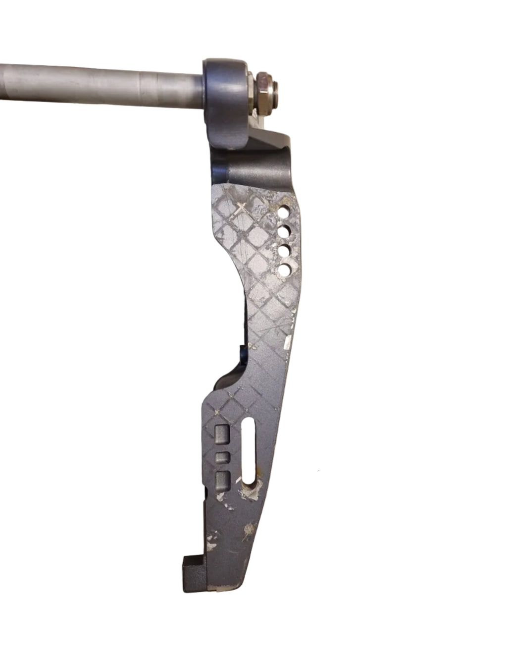 Venstre klemmebrakett med aksling / Port Clamp Bracket with Clamp Bracket Bolt – 69J-43111-10-8D / 6R3-43131-30-00 – Yamaha F300BETX 2013 – 1003773